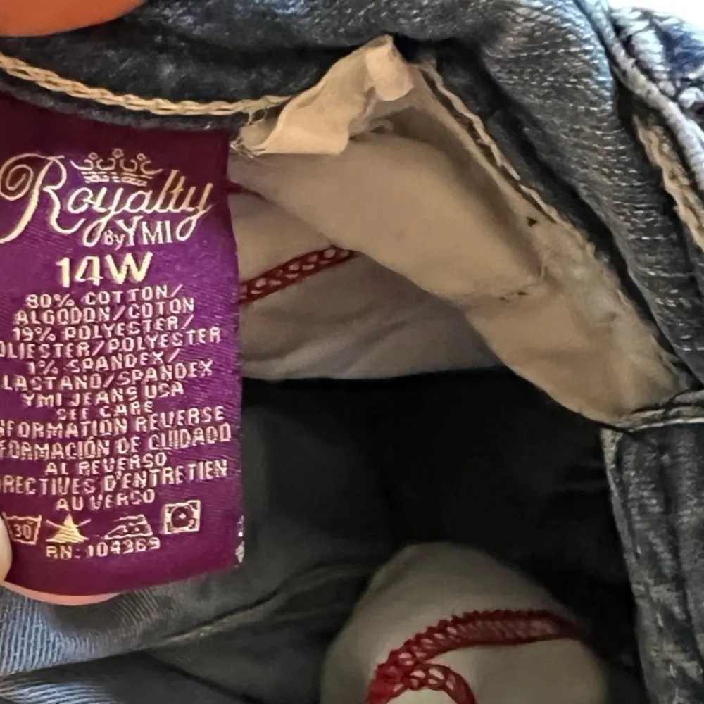 Royalty by YMI Denim‎ Long Shorts - Image 7