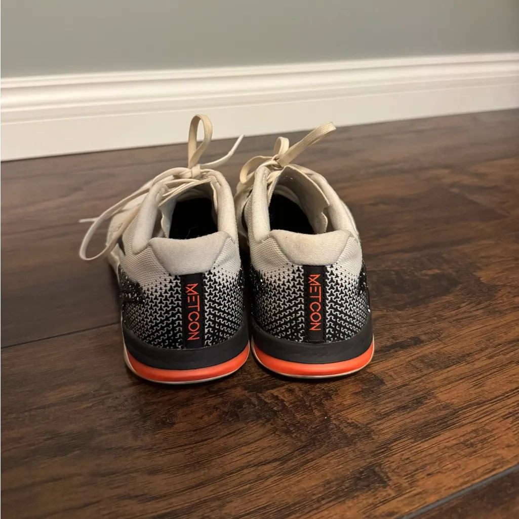 Nike Metcon shoes - Image 4