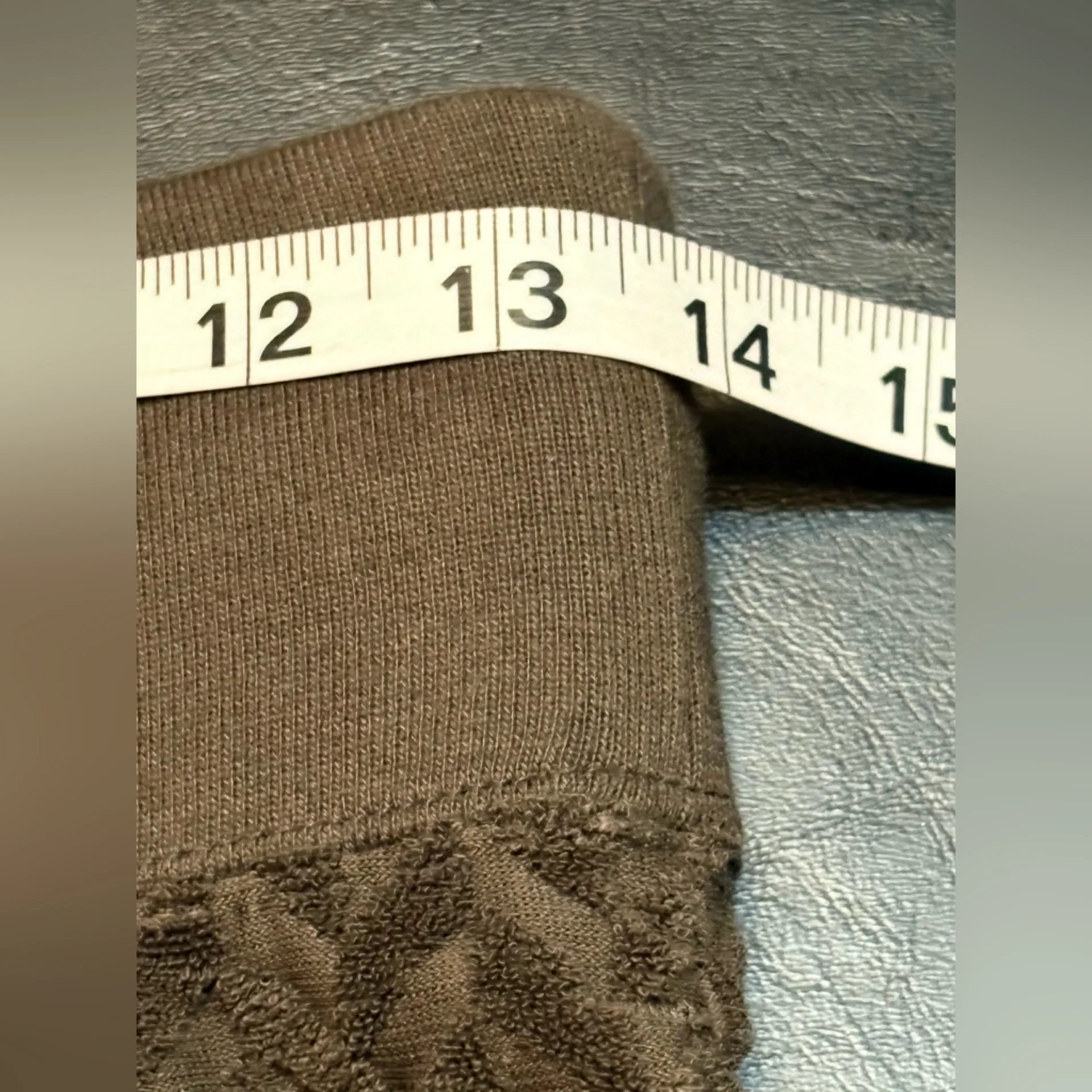 Nike loose fit Terry cloth joggers with front pockets. Size small - Image 7