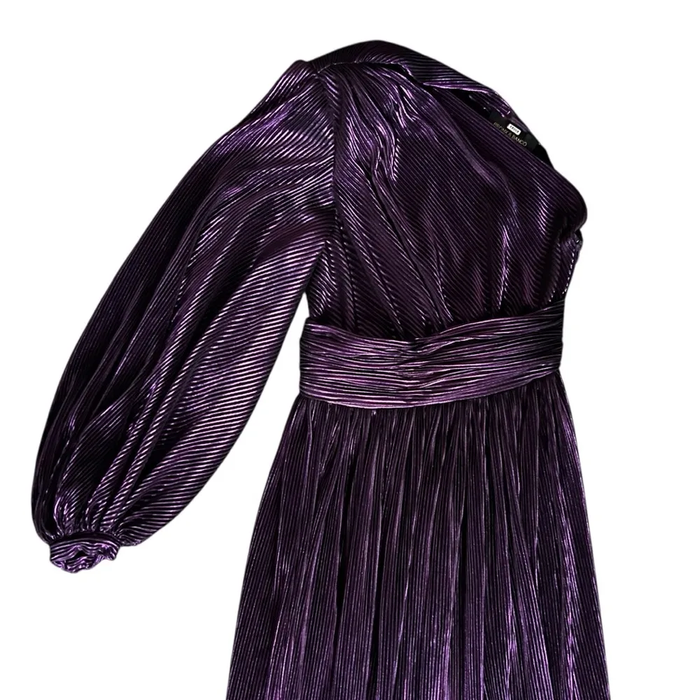 Bronx and Banco Women’s Florence Purple Metallic Pleated One Shoulder Gown Sz XS - Image 3