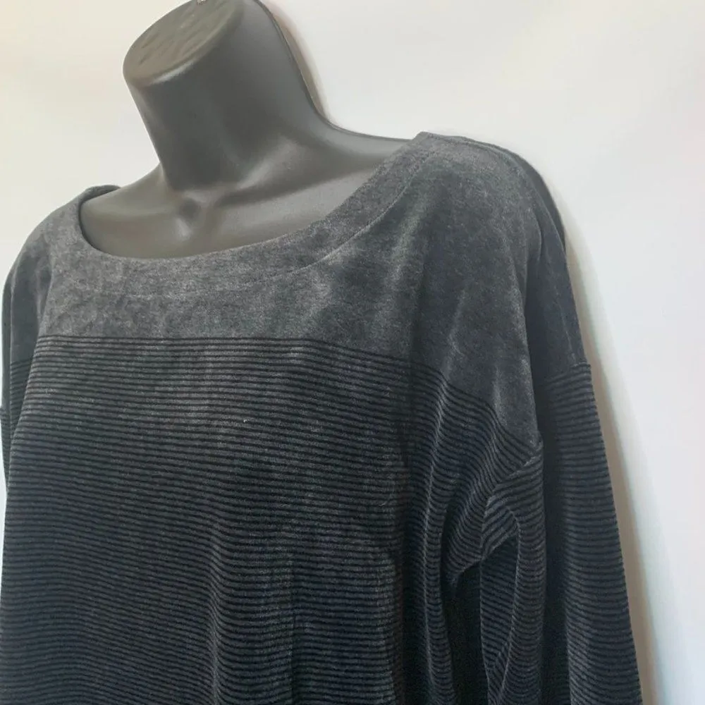 Talbots  Black and Gray Velvet Shirt - Image 4