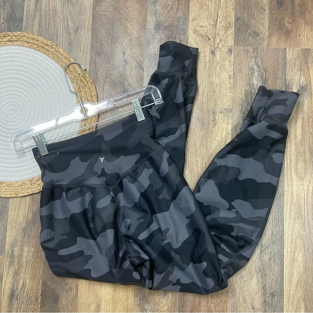 Camo Print Joggers Leggings Womens XS Go Dry Elevate - Image 2