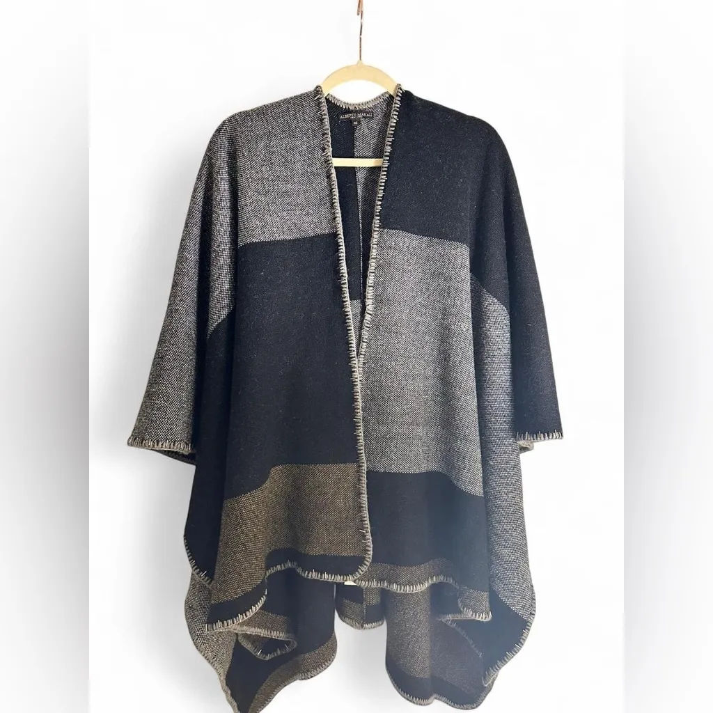 Alberto Makali  Beaded Sweater Shawl Poncho Wrap – One Size – NWT - Image 2