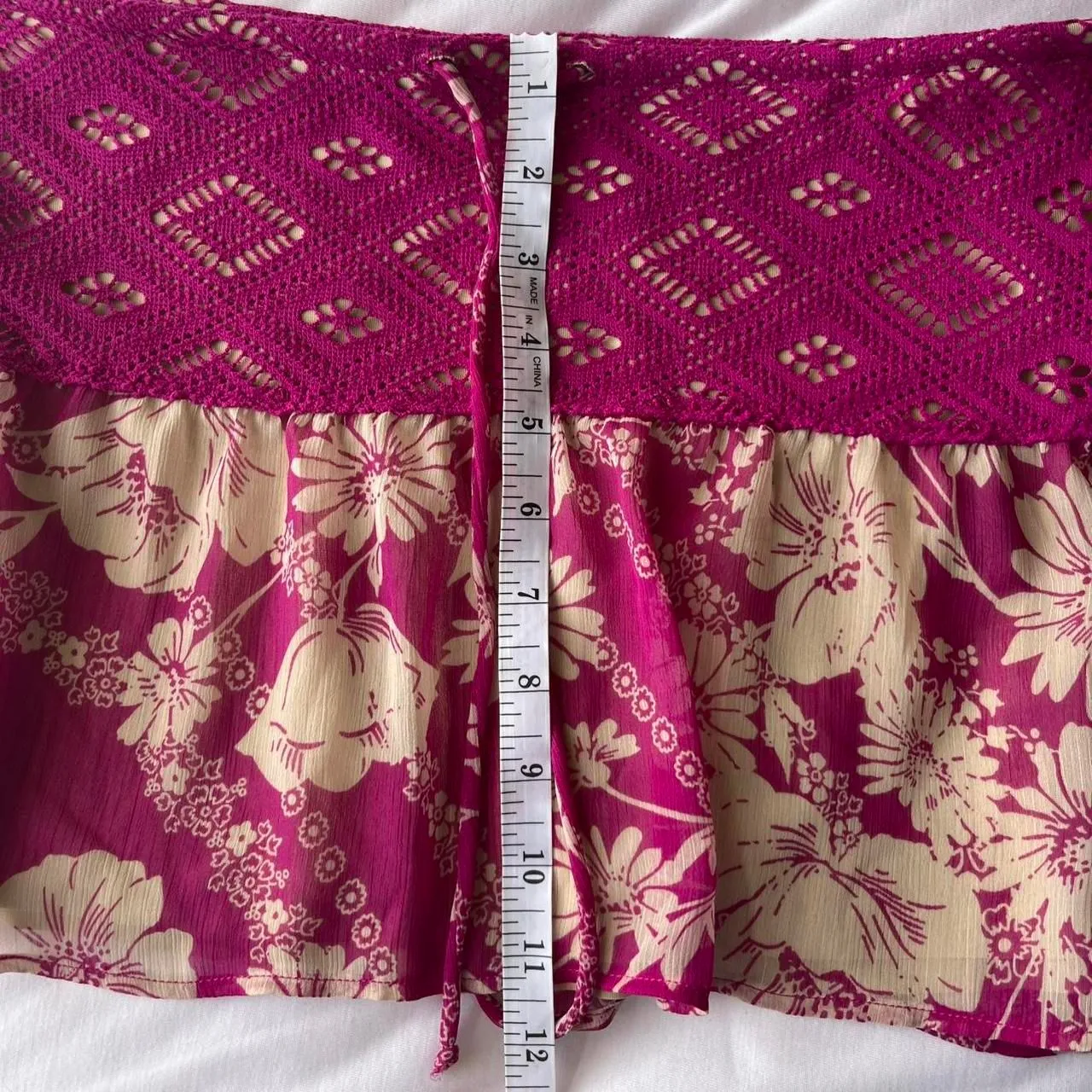 Becca by Rebecca Virtue Y2K crochet floral pink/fuchsia mini skirt swim cover up - Image 8