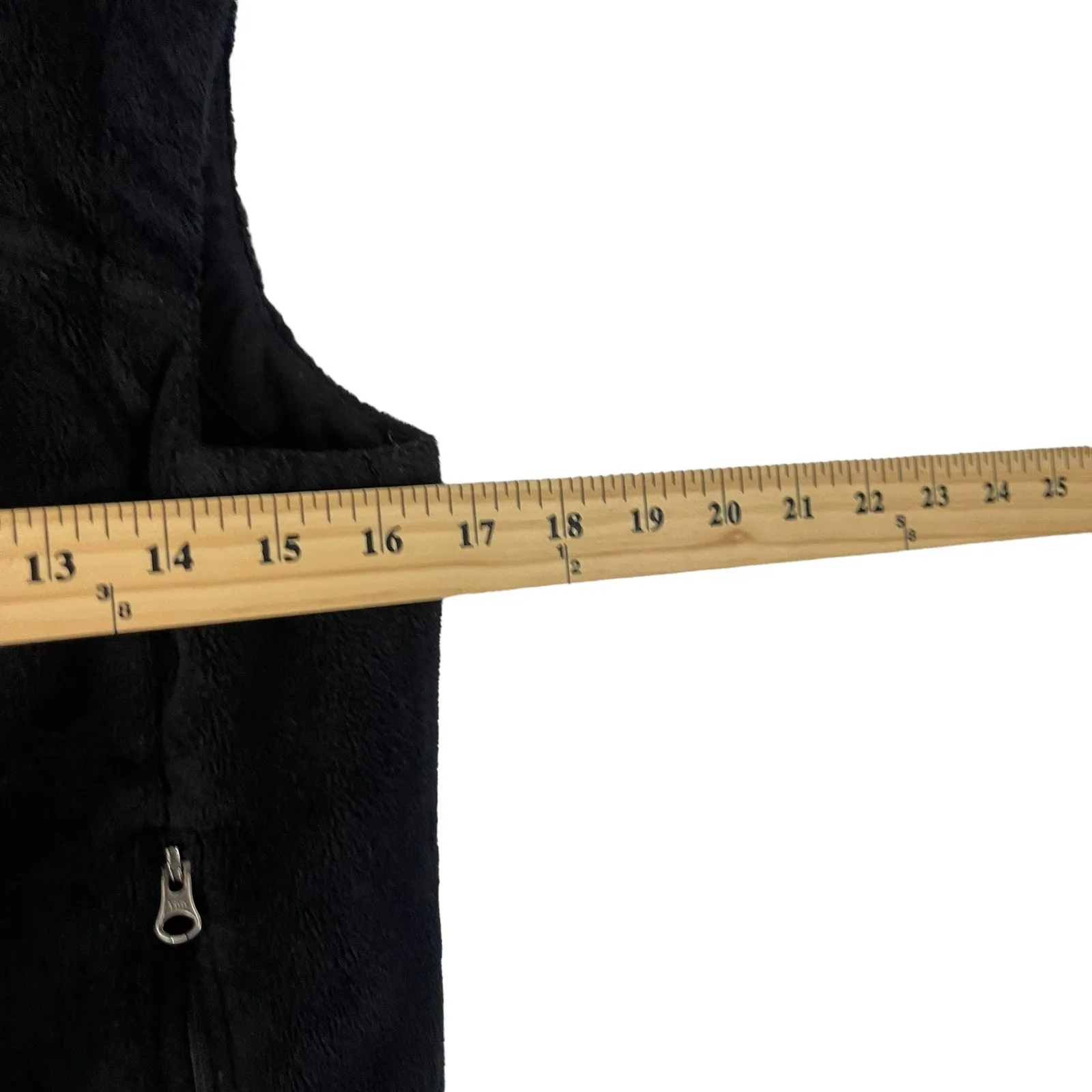 Mountain Hardwear Women's Size‎ Small P Black Fleece Outdoor Vest - Image 7