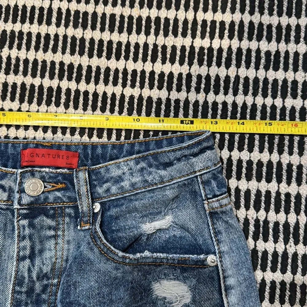 SIGNATURE8 Jean shorts cut off Distressed small - Image 11