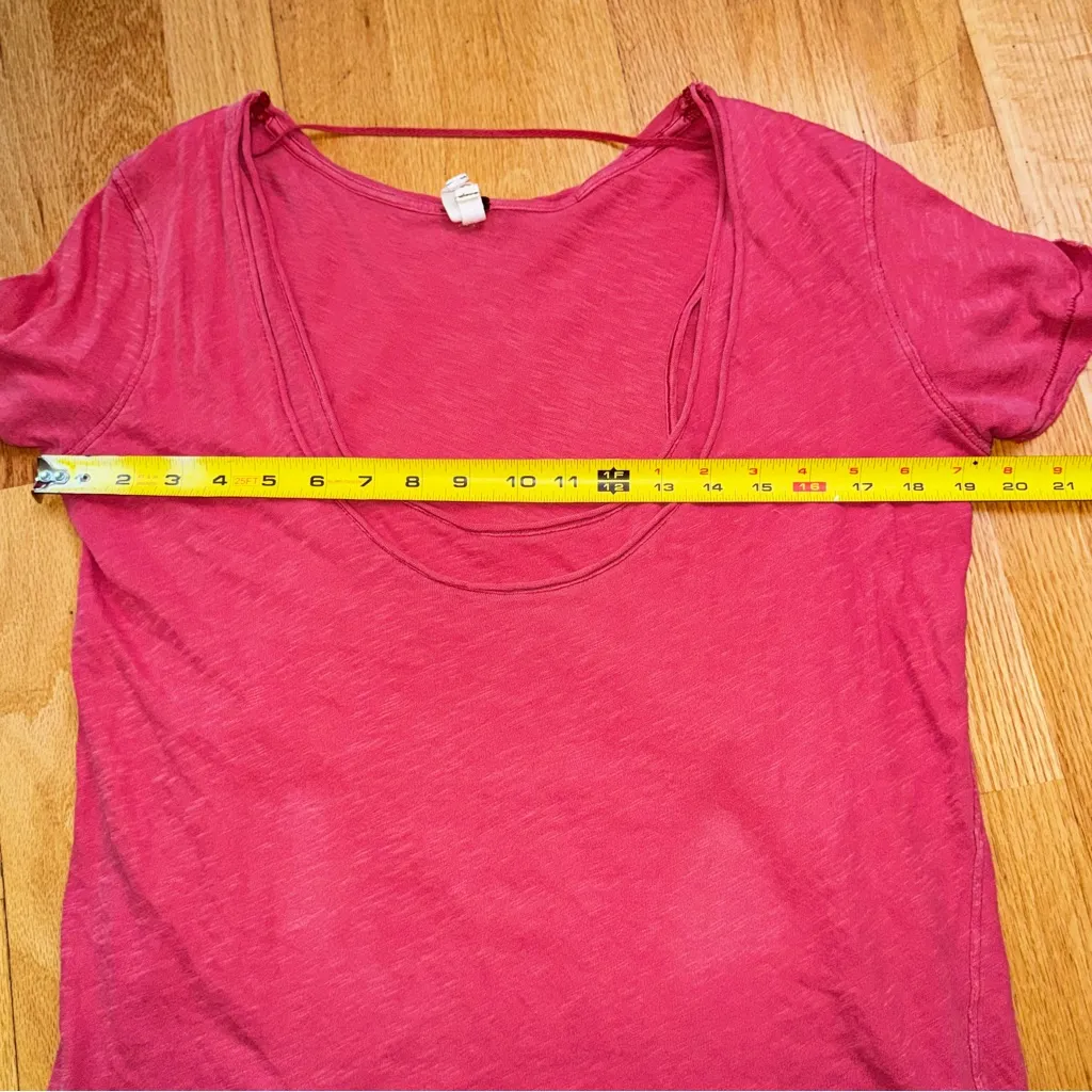 We The Free Phoebe Short Sleeve Tee Coral S FLAW Raw Edge Boho Layered Summer - Image 8