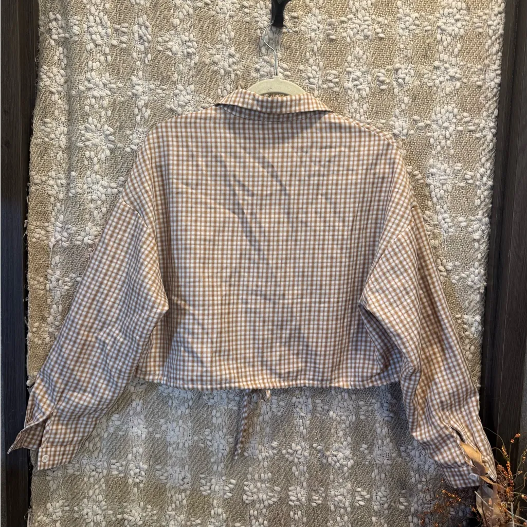 Hyfve Modern Button-Down Crop Top, Light Brown/Beige, Size M - Image 4