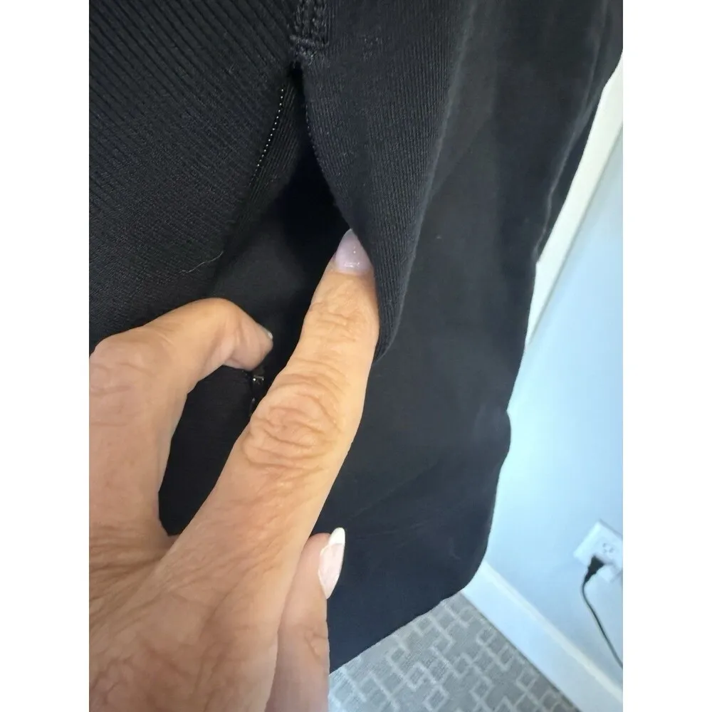 Gap Body Fit collared Jacket Size Large Black Full Zip Jersey Pockets Athleisure - Image 3