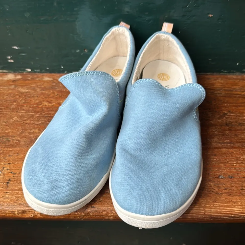 Vionic Beach Marshall Slip On Sneakers in Sky 8 - Image 6