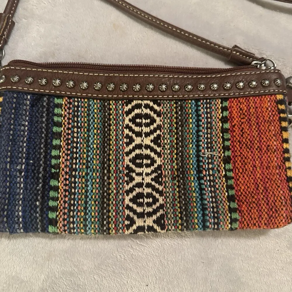 Blazin Roxx Womens Crossbody Belt Bag Savannah Studs Tapestry Purse Southwestern - Image 2