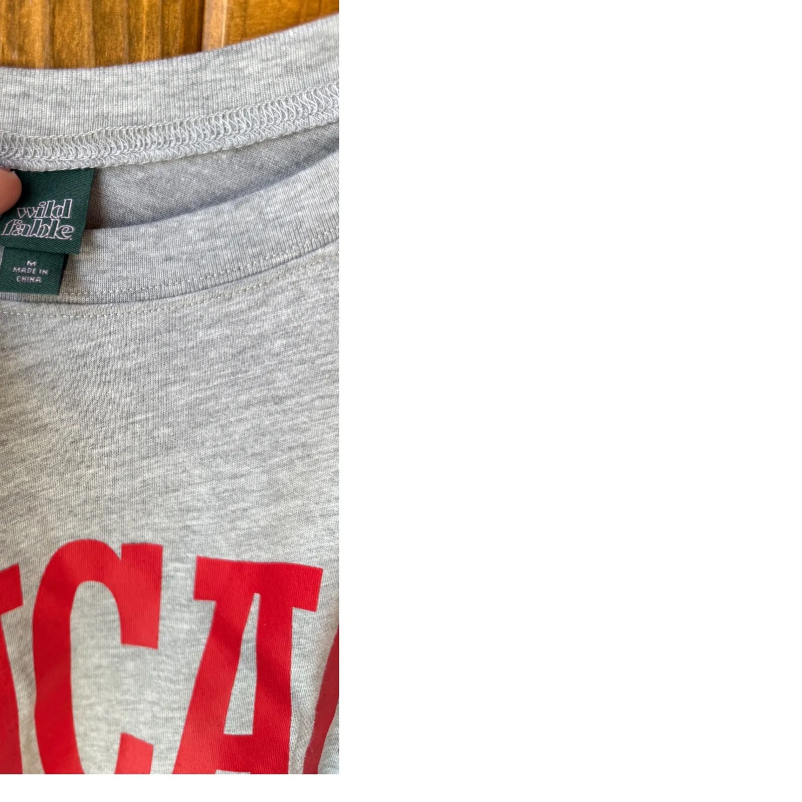 Wild Fable Chicago Graphic Long Sleeve T Shirt Grey Red Size M - Image 4