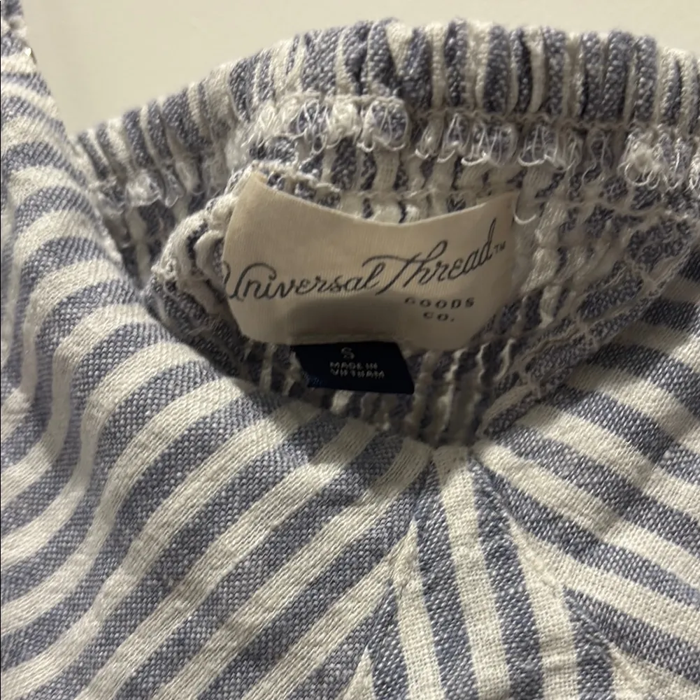 Universal Threads Universal Thread Blue and White Striped Crop Top Size S - Image 2