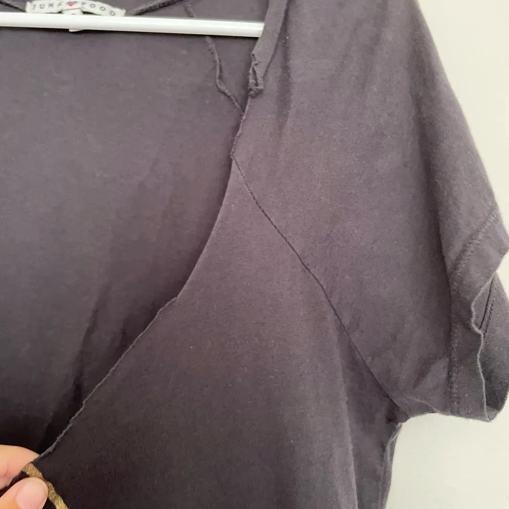 Junk food Pink Floyd graphic distressed tee - Image 3