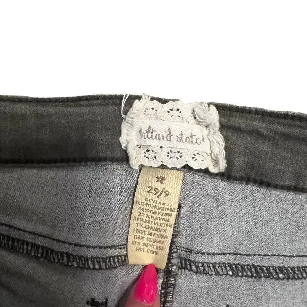 Altar'd‎ State Women's Size 29/9 Gray Low Rise Stretch Skinny Jeans - Image 2