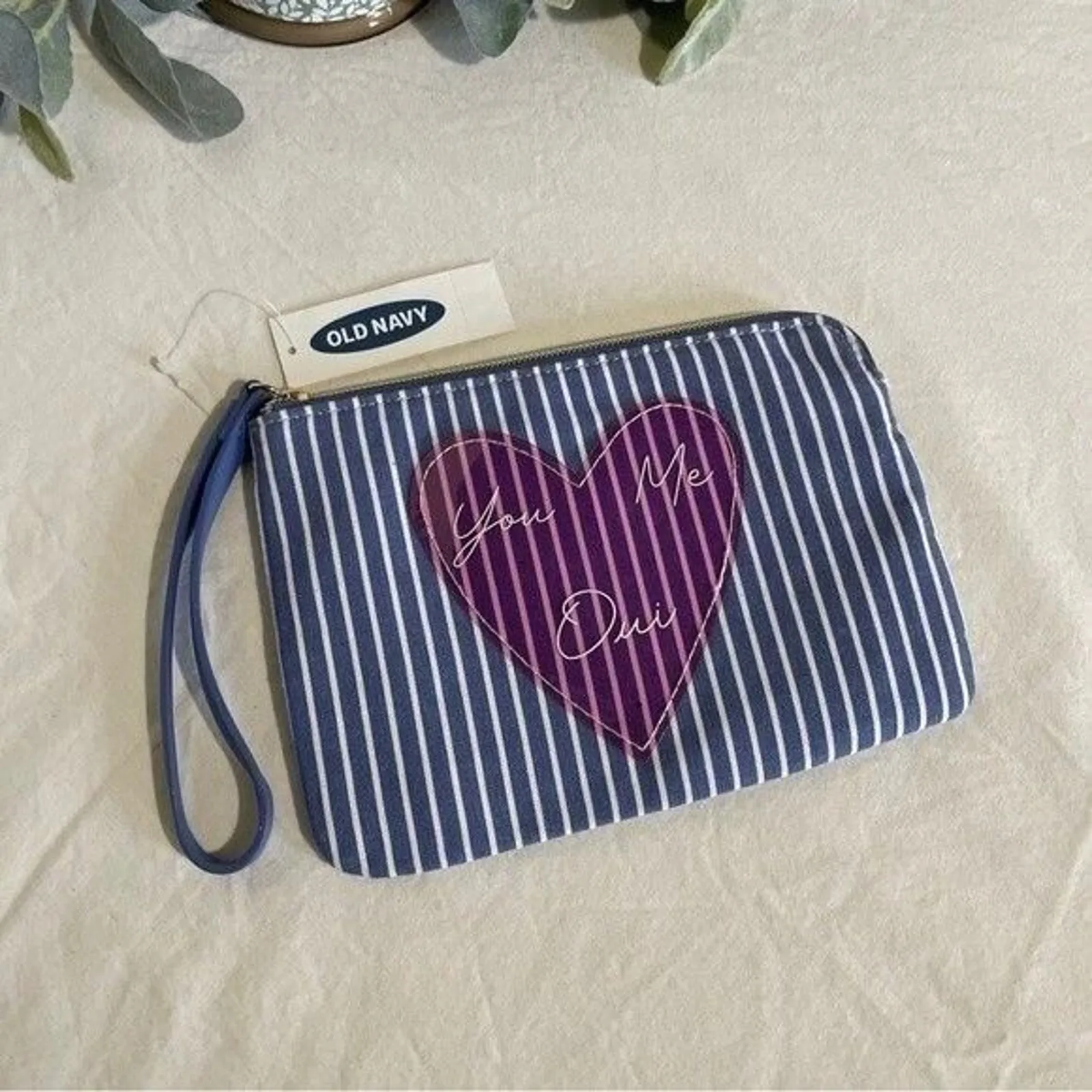 Old Navy Zipper Pouch Blue White Stripe with Heart - Image 4