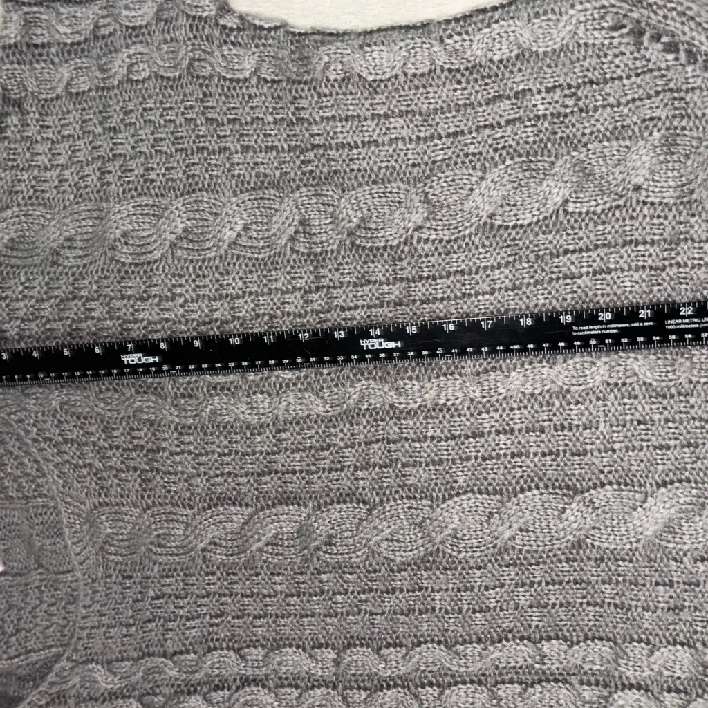 Pink‎ Lily Gray Cable Knit Sweater Large - Image 5