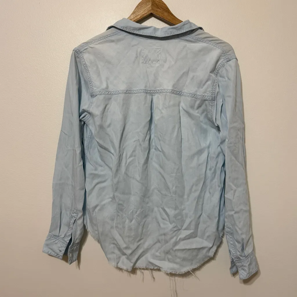 RAILS INGRID RAW HEM CHAMBRAY SHIRT SIZE SMALL BUTTON DOWN - Image 6