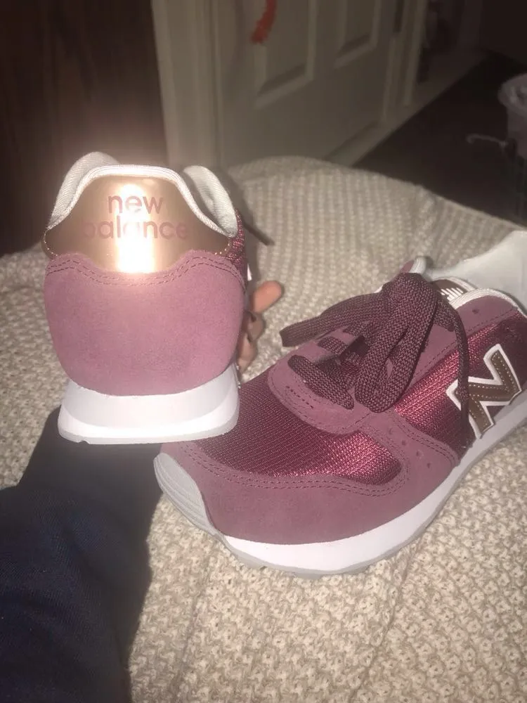 New Balance Women’s Sneaker 311v1 - Image 3