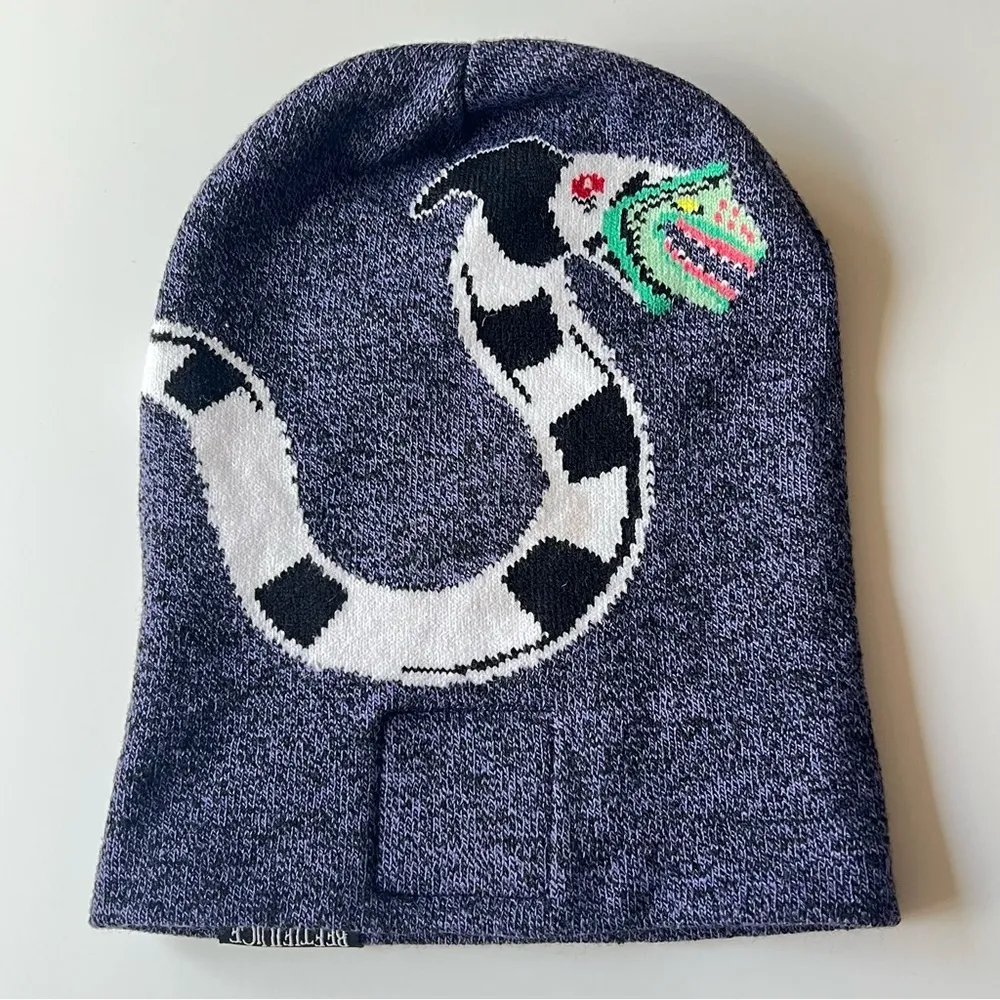 🔴 Beetlejuice Strange and Unusual knit beanie, heathered purple, snake intersia Purple - Image 3
