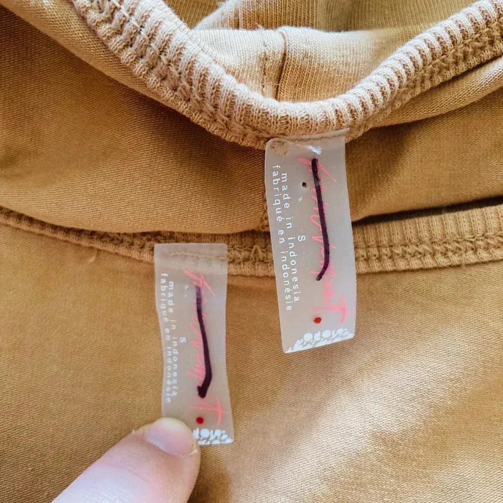 Free People Movement Saddle Up Set in Light Earth Size Small NWOT $90 - Image 8