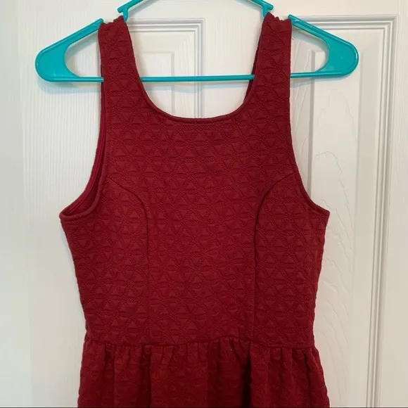 Everly‎ size medium deep red dress new with tags - Image 3