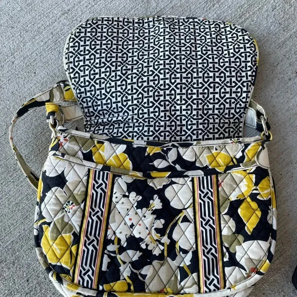 Vera Bradley Go Wild Quilted Purse Shoulder Crossbody Bag with Matching Wallet - Image 6