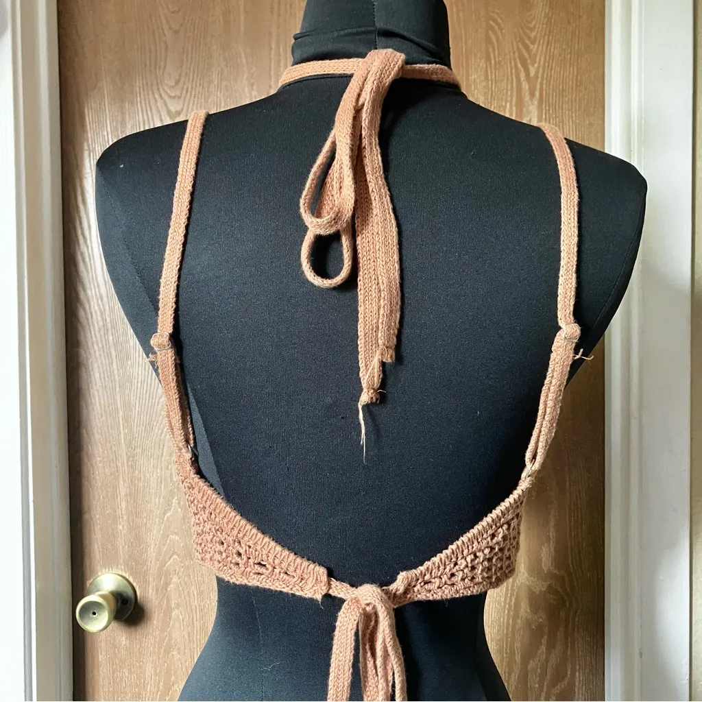 Lei Lis crochet halter top - Image 2
