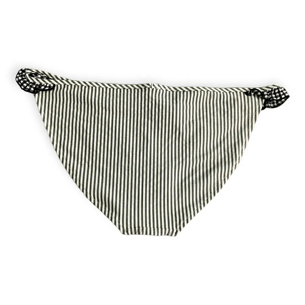 Aerie Womens black and white ruffle seersucker bikini bottoms - Image 2