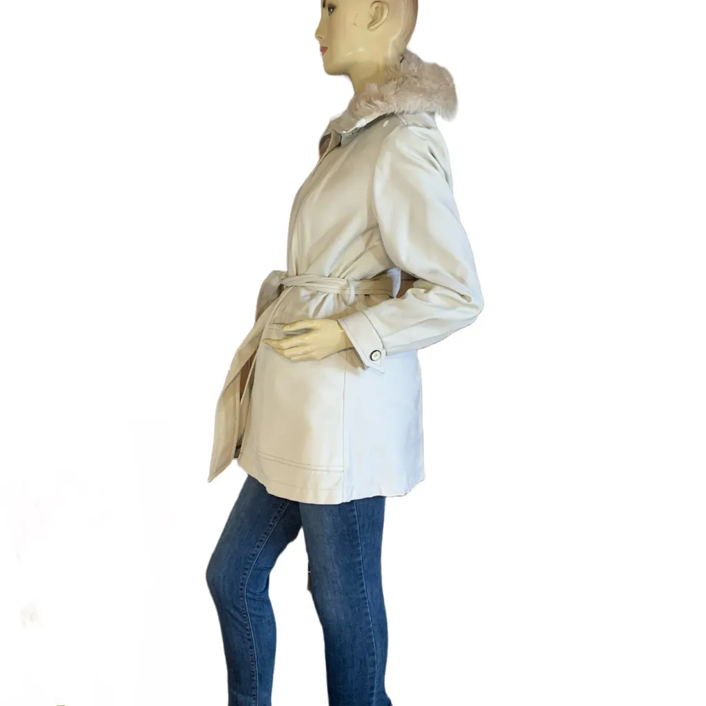 VINTAGE 1970'S BEIGE LONDON FOG FAUX FUR LINED SHORT TRENCH COAT (10) - Image 6