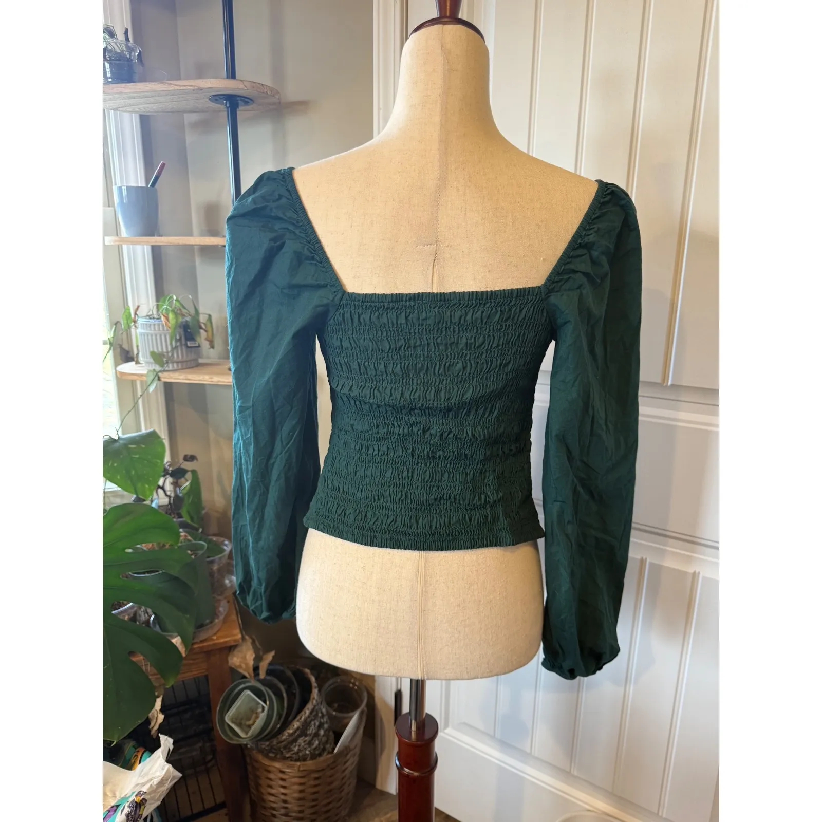 GAP Women Square Neck Smocked Ruched Long Sleeve Crop Top Green Medium - Image 2