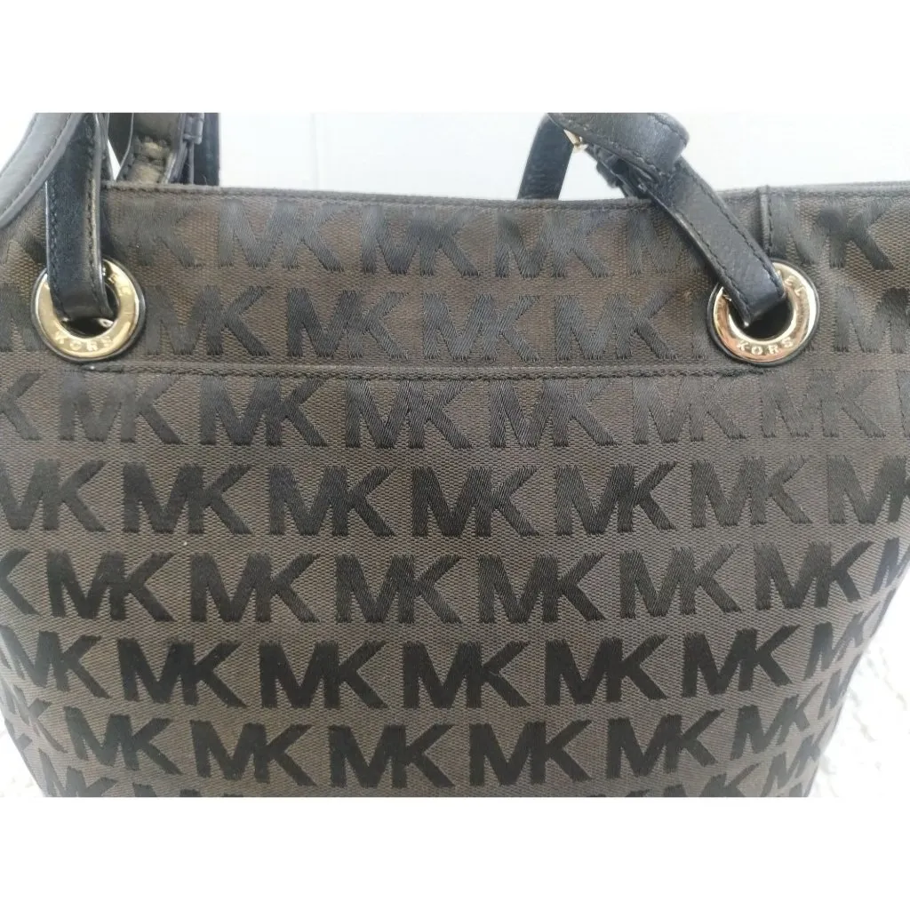 Michael Kors Women's Brown Purse/Tote Bag/Shoulder Bag SKU3420 - Image 3