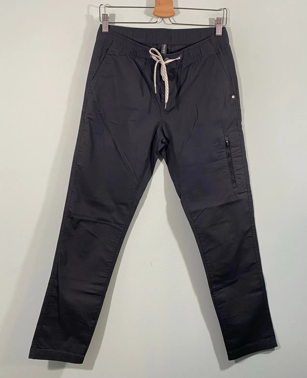 Vuori Women Charcoal Grey Drawstring Tapered Leg Ripstop Pants Size S #VW401 - Image 1