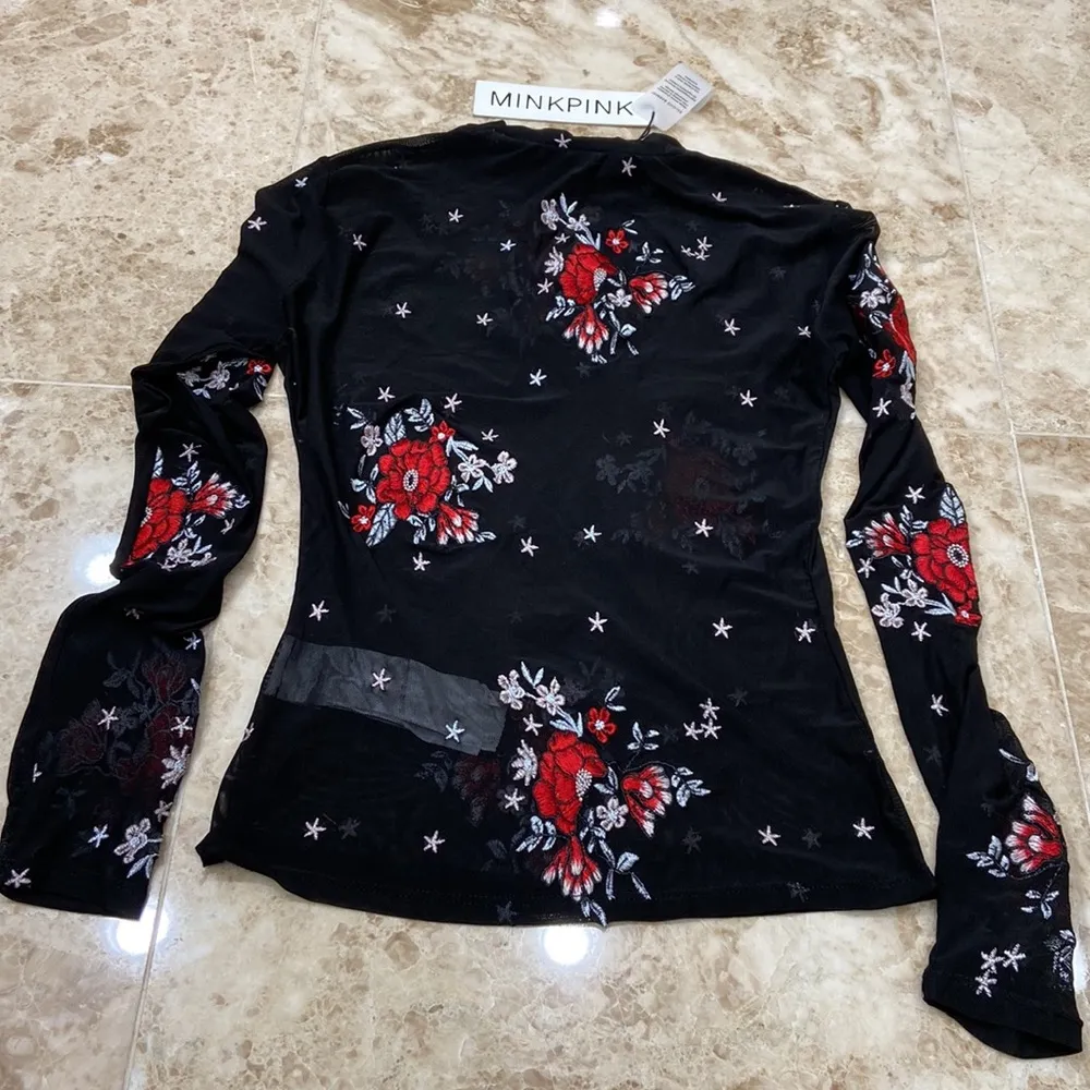 Mink Pink Embroidered Mesh Long Sleeve Top. Size XXS. NWT - Image 3