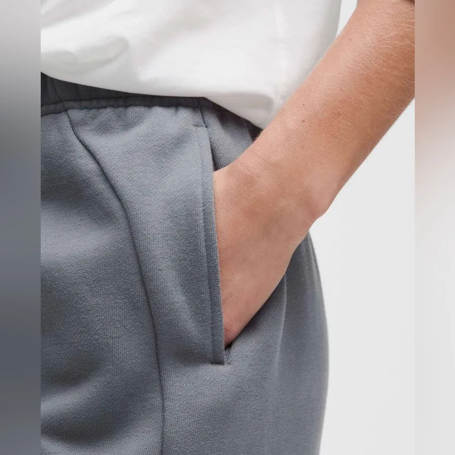 Lululemon NWT Scuba Mid Rise Oversized Fleece Joggers Graphic Solar Grey Size XS - Image 6