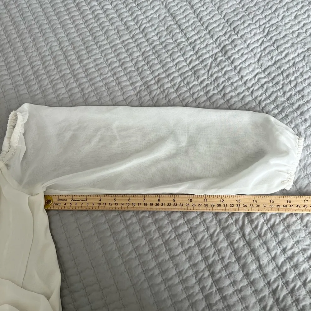 Guess Womens Body Suit Off White Sheer Long Sleeves V Shape Neckline Size XL - Image 4