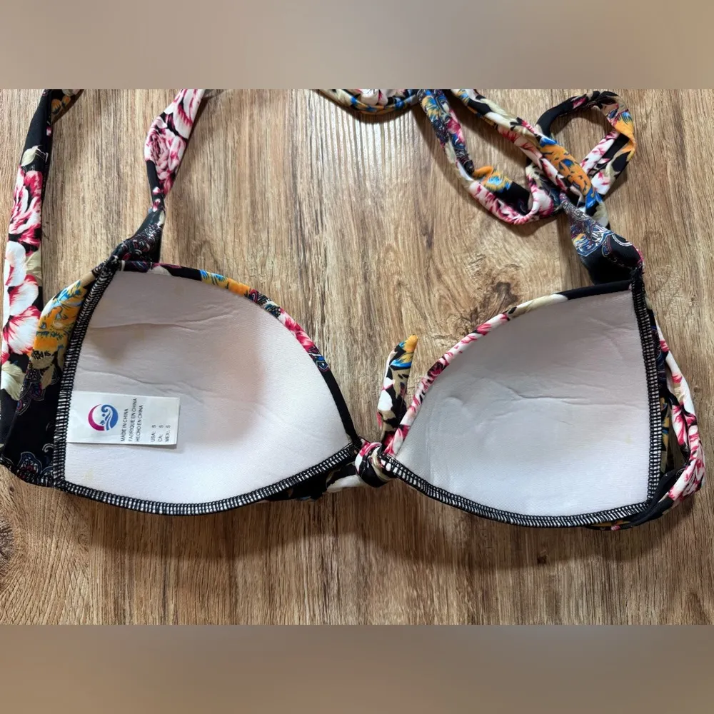 Floral Black Bikini Top Pink - Image 2