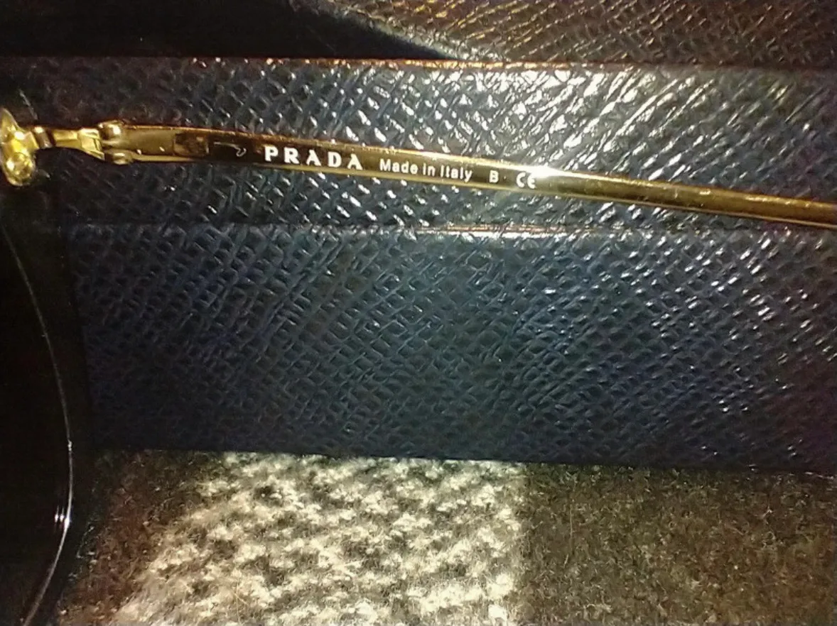 Prada Sunnies - Image 7
