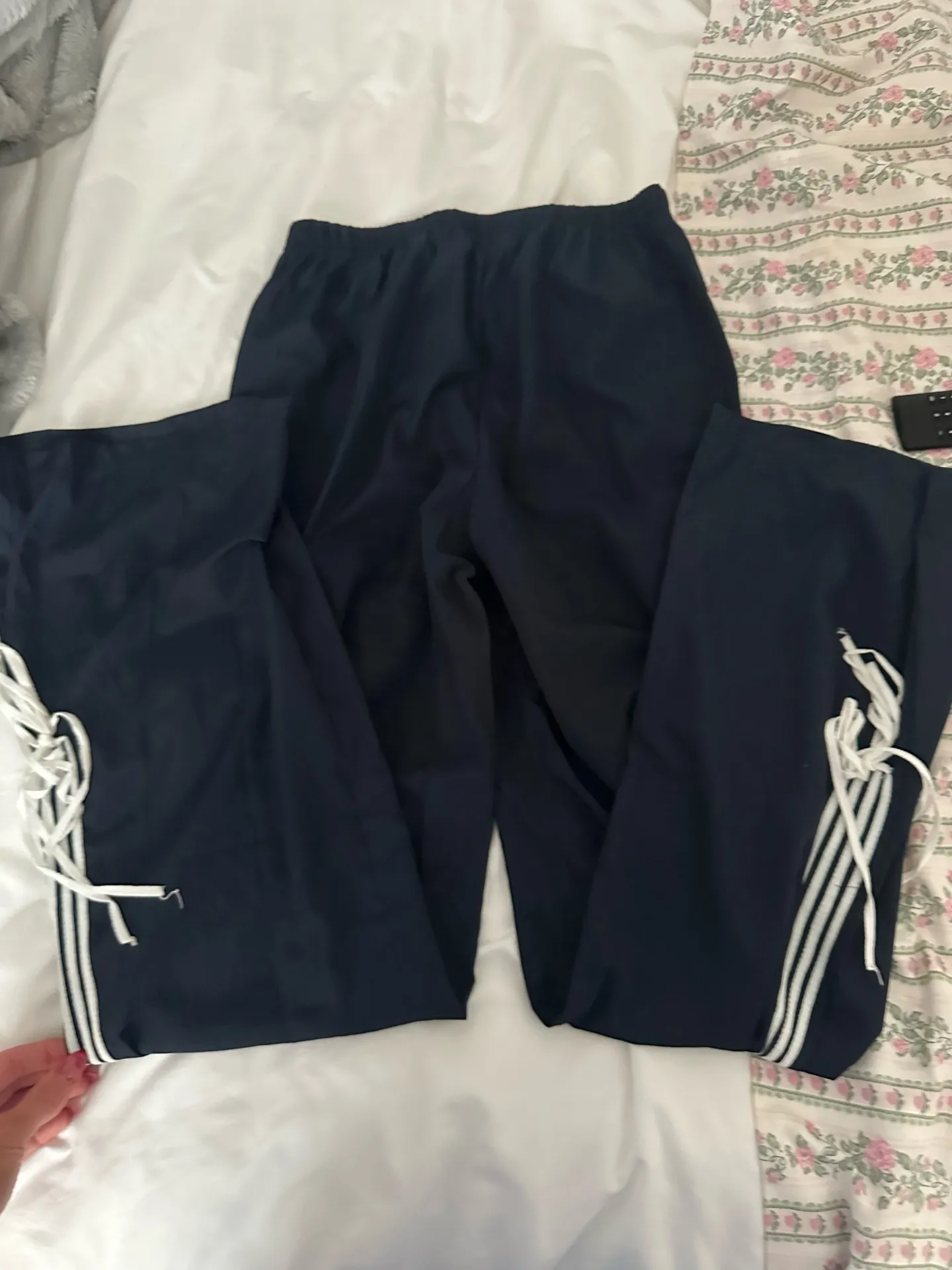 Edikted Sweatpants - Image 3