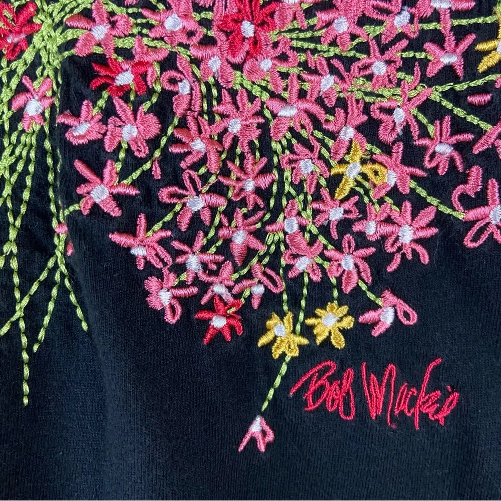 Bob Mackie Bon Mackie Wearable Art Embroidered Flower Bouquet Black Top Size Extra Large - Image 4
