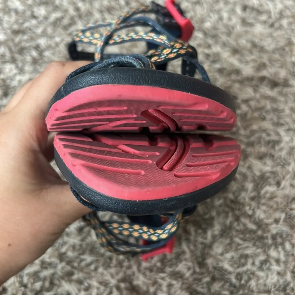 Chaco Z2 Strappy Detail Toe Hole Adjustable Side Strap Sandals Outdoor Shoe Sz 6 - Image 6