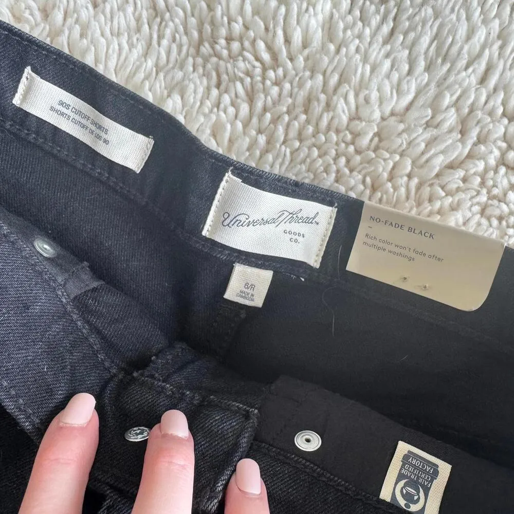 Universal Thread 90s Cut-off Black Denim Shorts - Size 6R - Image 3