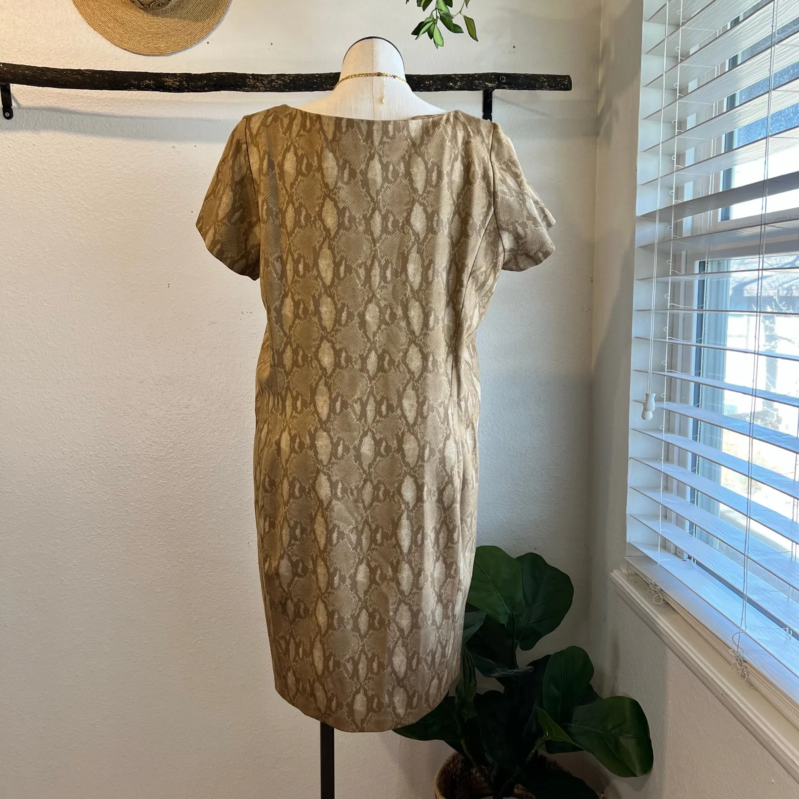 Ralph Lauren Classic Easy Tan Snake Skin Short Sleeve T Shirt Dress Size 2X - Image 6