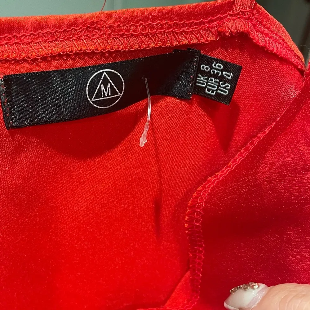 Misguided Red Maxi Dress with Slit - Image 3