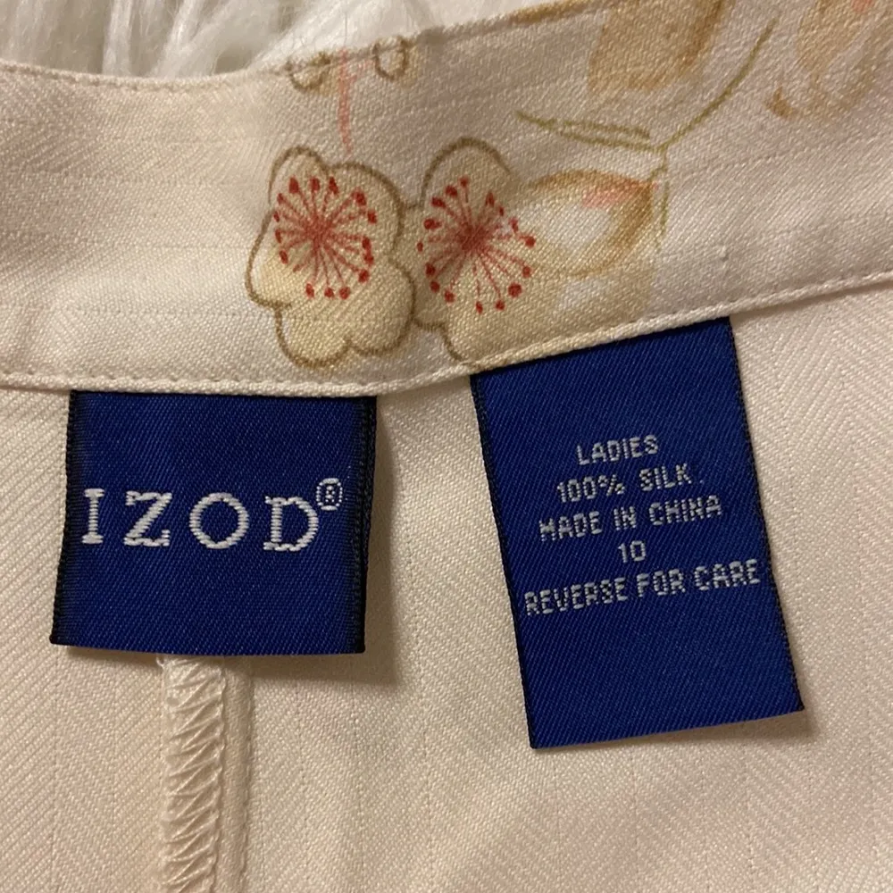 IZOD Skirt/ Shorts size 10 -100% silk very soft have pockets on each side - Image 3