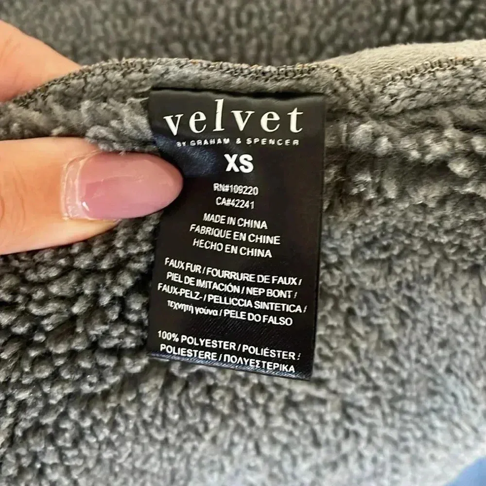 VELVET BY GRAHAM & SPENCER Women's Faux Sherpa‎ Vest Grey XS Gray - Image 10