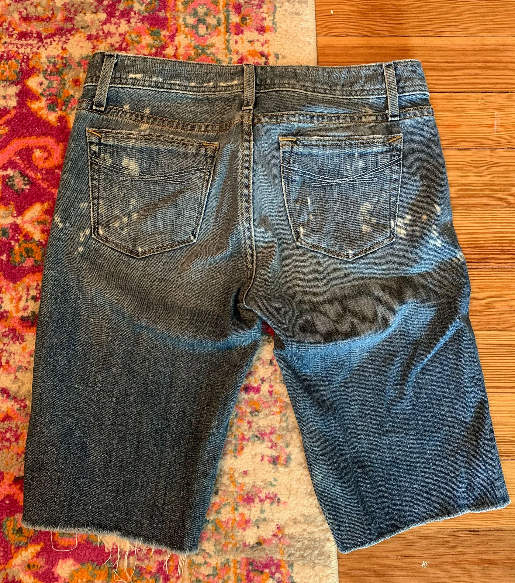 Gap Long Jean Shorts Size 25 - Image 2