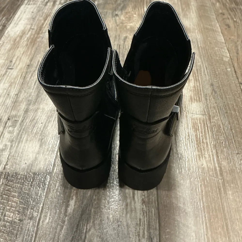 Black Leather Ankle Boots Size 10 - Image 9