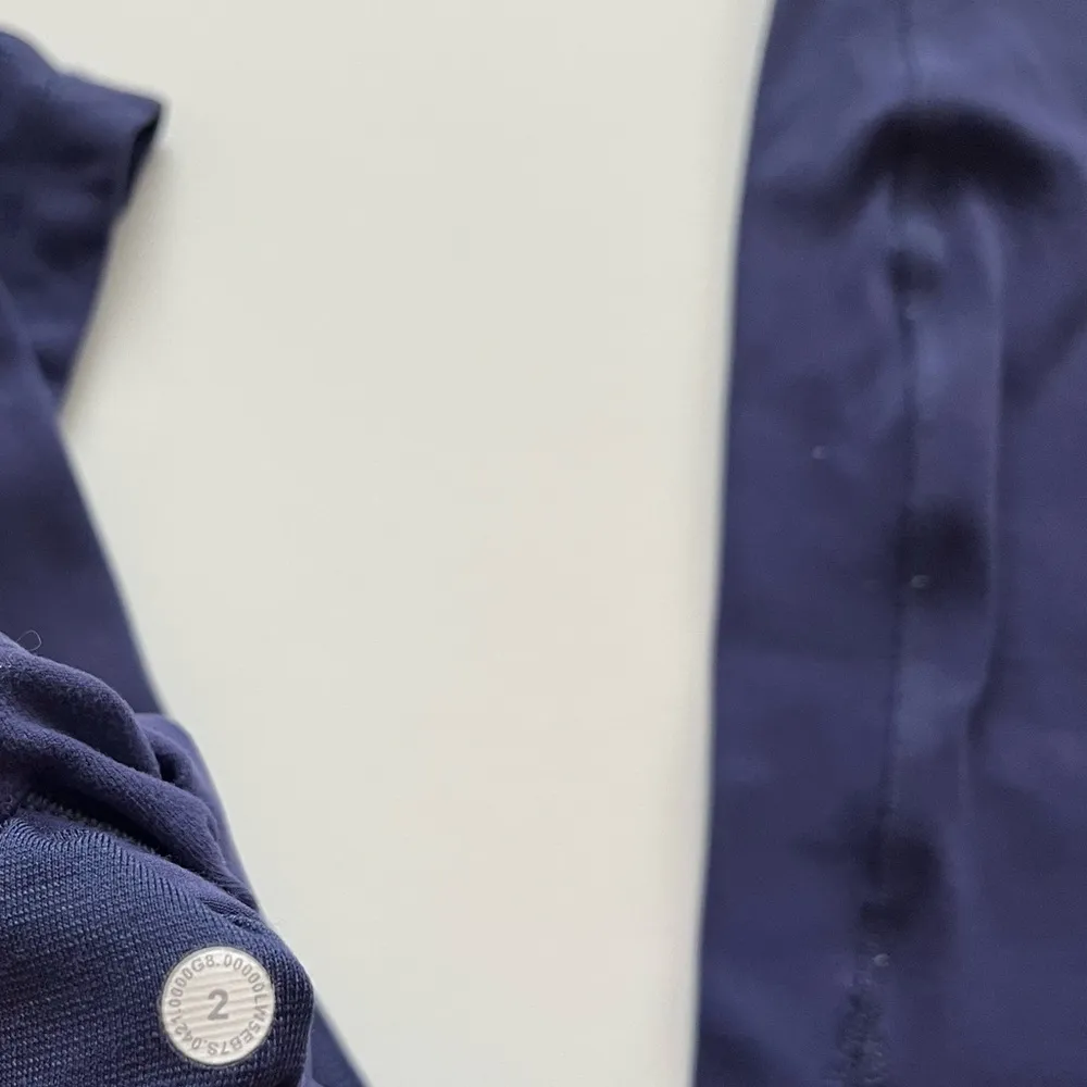 lululemon athletica Align High-Rise Pant 25” Graphic Night Sea -Size 2 - Image 5