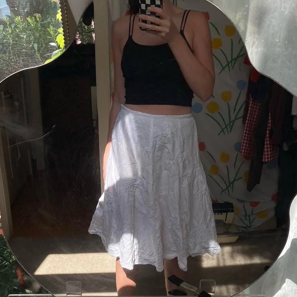 Vintage 90s y2k boho knee length embroidered white linen skirt 🔥 - Image 7